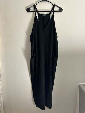 Wild Fable Black Sleeveless V-Neck Knit Jumpsuit with Pockets
